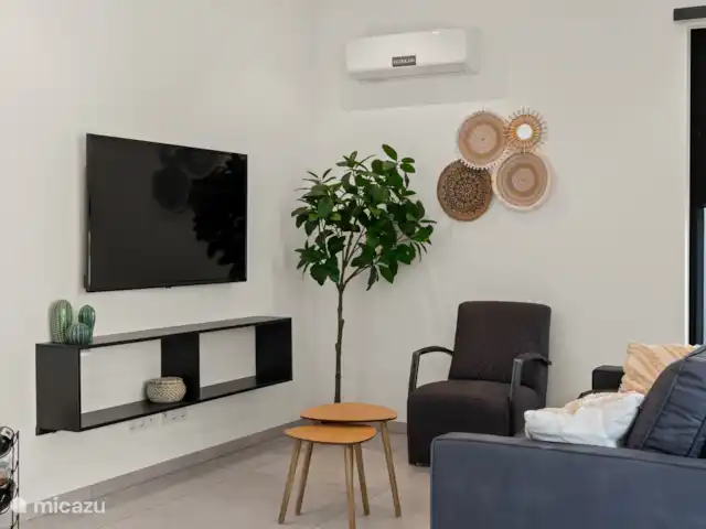 Location de Vacances Curaçao, Banda Ariba (est), Mambo Beach, appartement - Crystal Sands Resort Curaçao Télévision à disposition