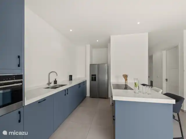 Location de Vacances Curaçao, Banda Ariba (est), Mambo Beach, appartement - Crystal Sands Resort Curaçao Frigo américain