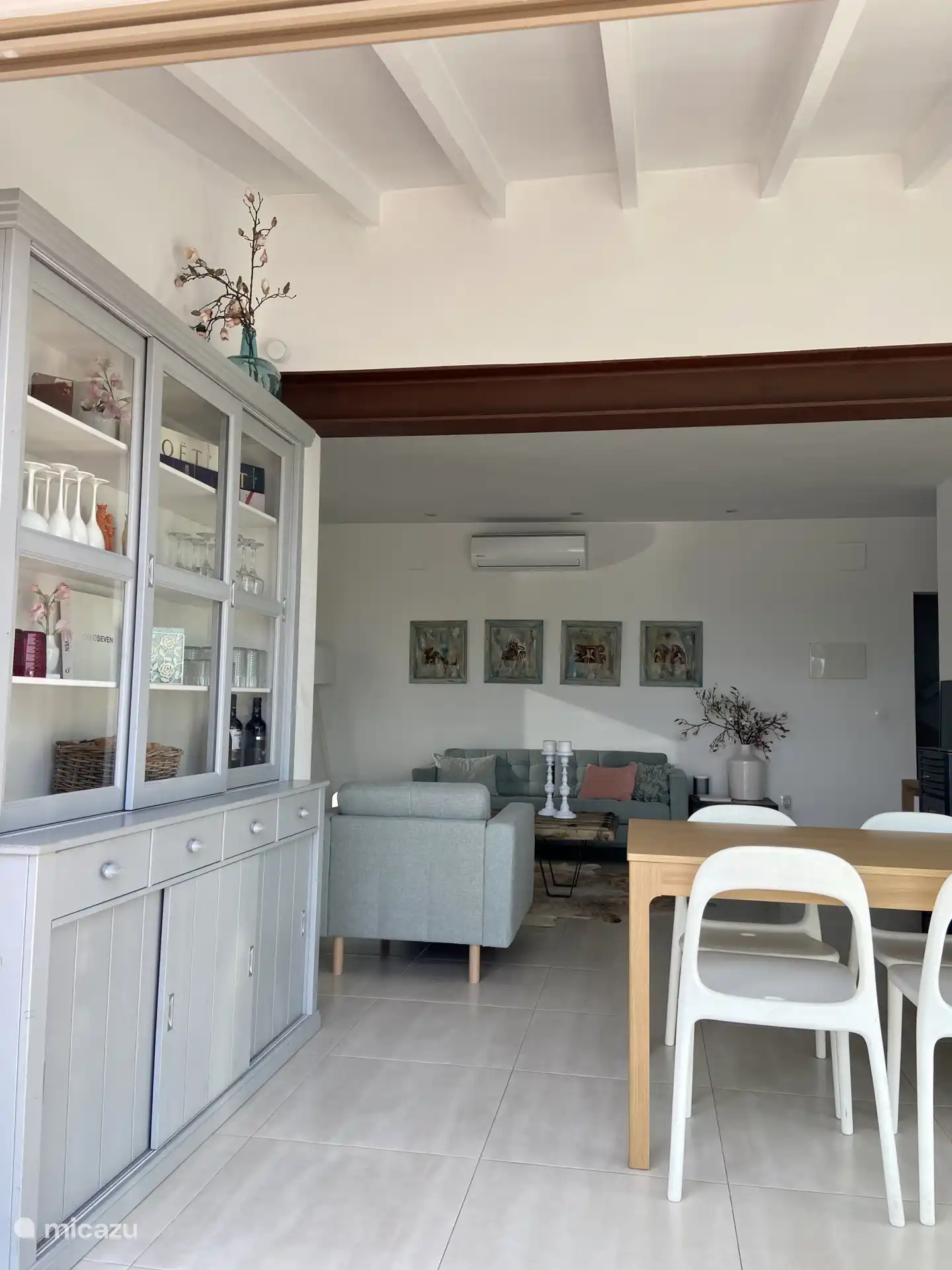 Puertas correderas abiertas