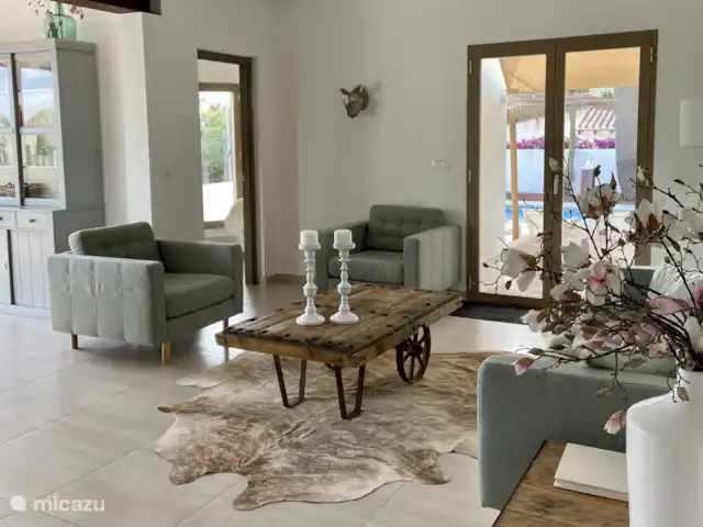 Villa de estilo ibicenco + vistas al mar en España, Costa Blanca, Moraira - villa Salón