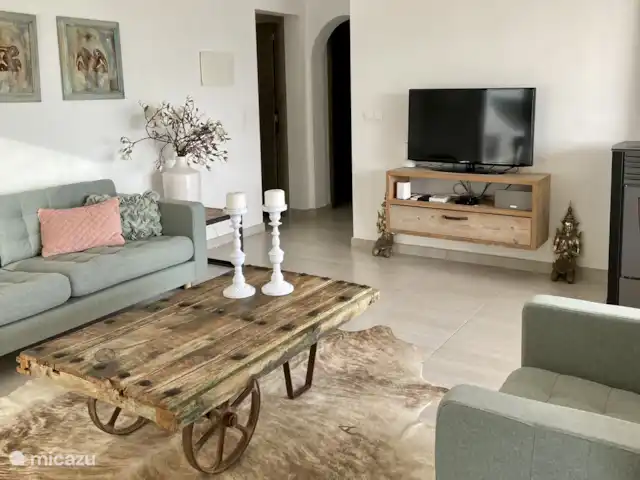 Villa de estilo ibicenco + vistas al mar en España, Costa Blanca, Moraira - villa Ver la televisión