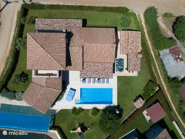 Villa Baldasi 19 en Croacia, Istria, Kastelir-Labinci - villa Villa desde el aire