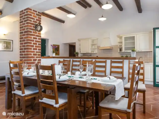 Villa Baldasi 19 en Croacia, Istria, Kastelir-Labinci - villa Mesa de comedor