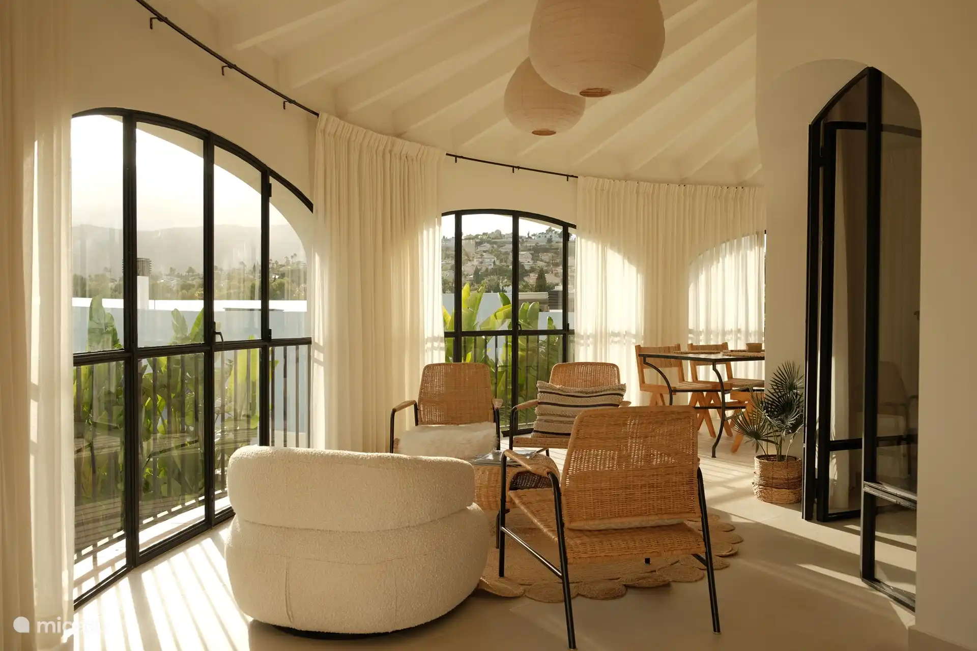 Naya tradicional española con un toque moderno