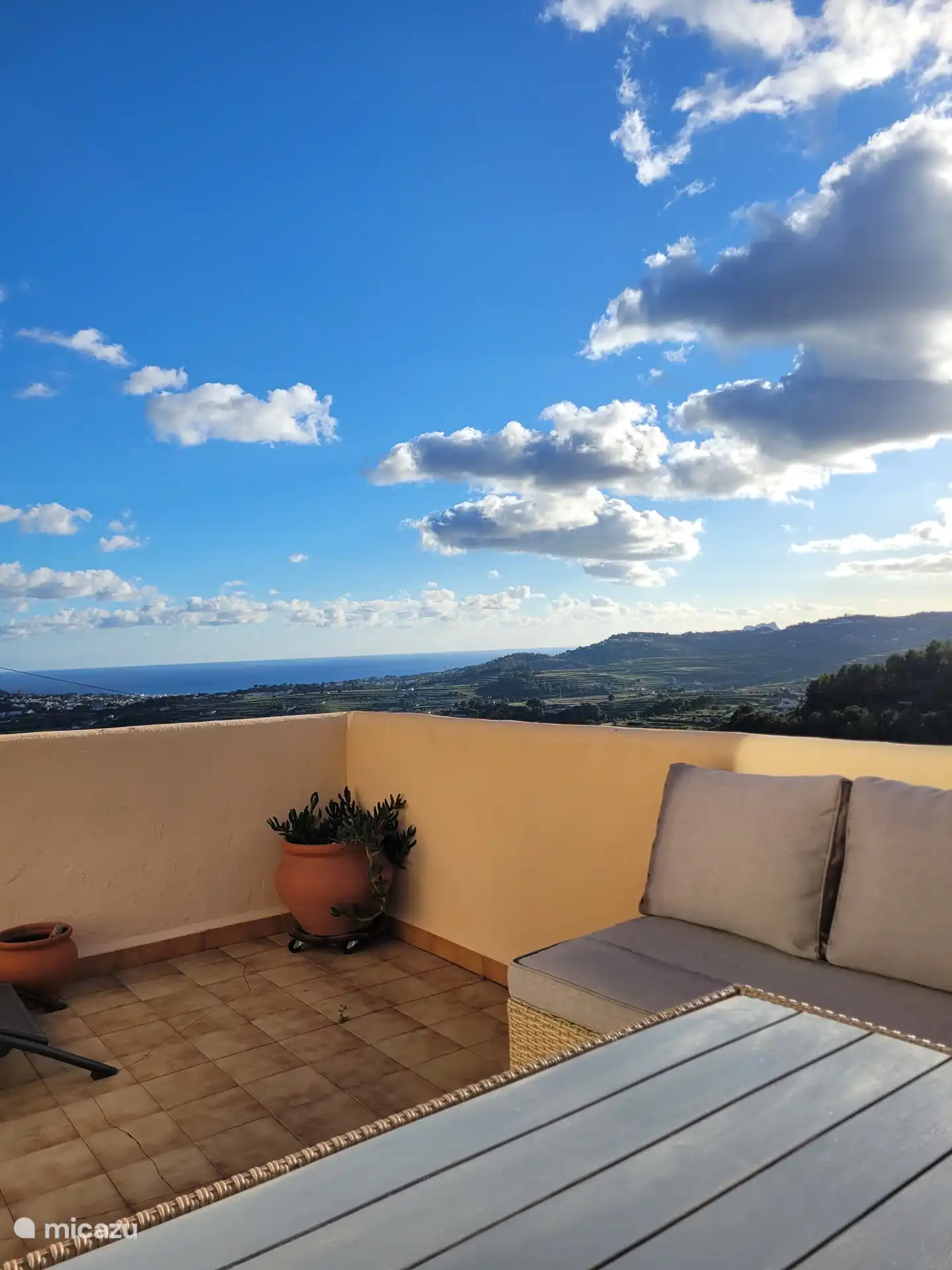 Vista al mar desde la terraza 