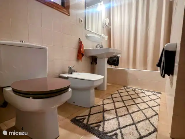 Casa Eva   huren in Spanje, Costa Blanca, Teulada - bungalow Lichte badkamer met douchebak en bidet