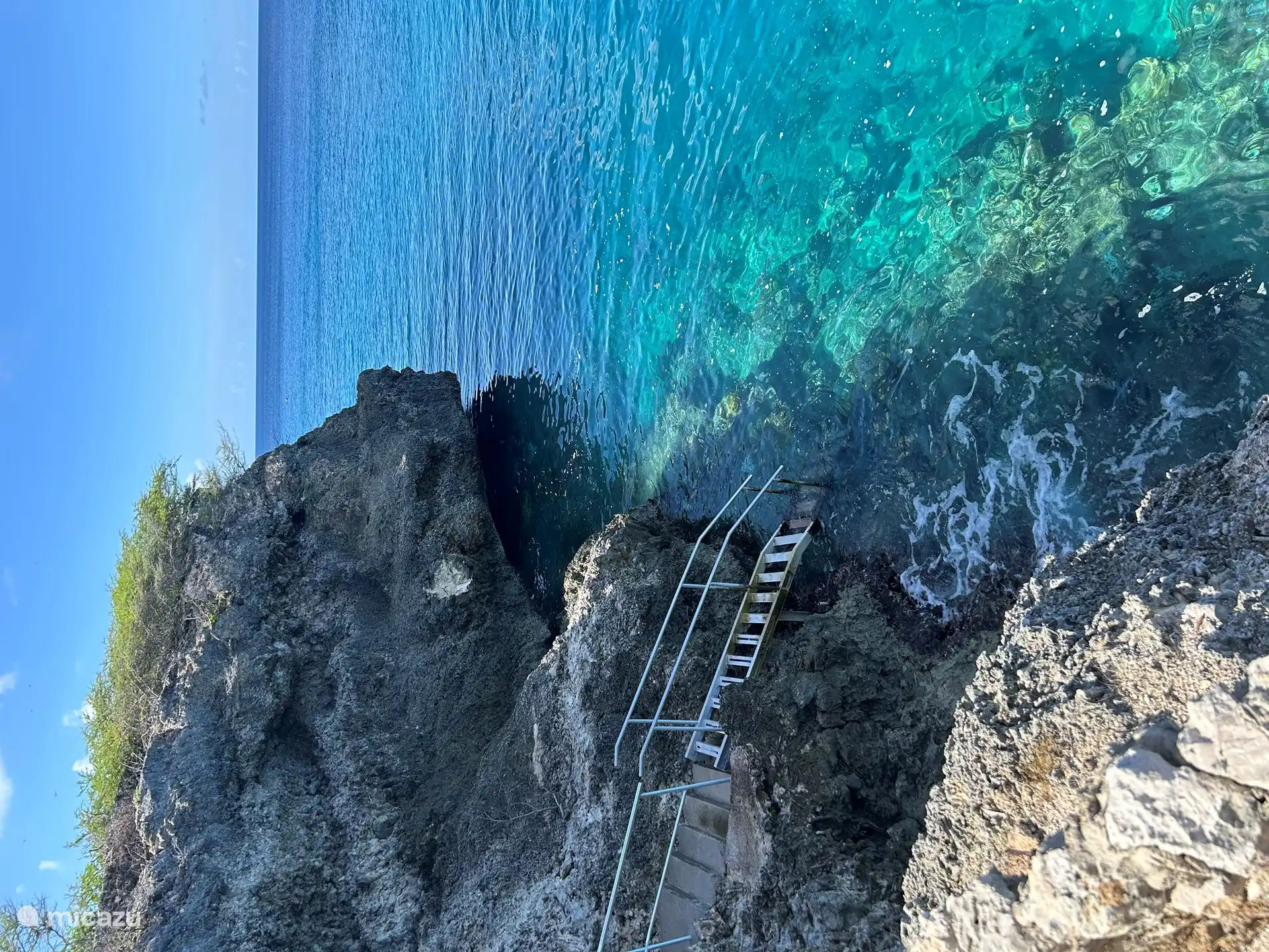 Treppe zum Schwimmen im Meer, Tauchen oder Schnorcheln zu Hause