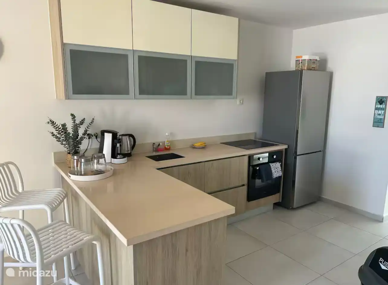 voll ausgestattete Küche 