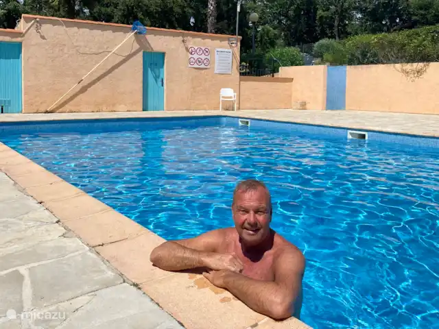 Location de Vacances France, Côte d'Azur, Gassin, chalet - Le Clochard La piscine commune