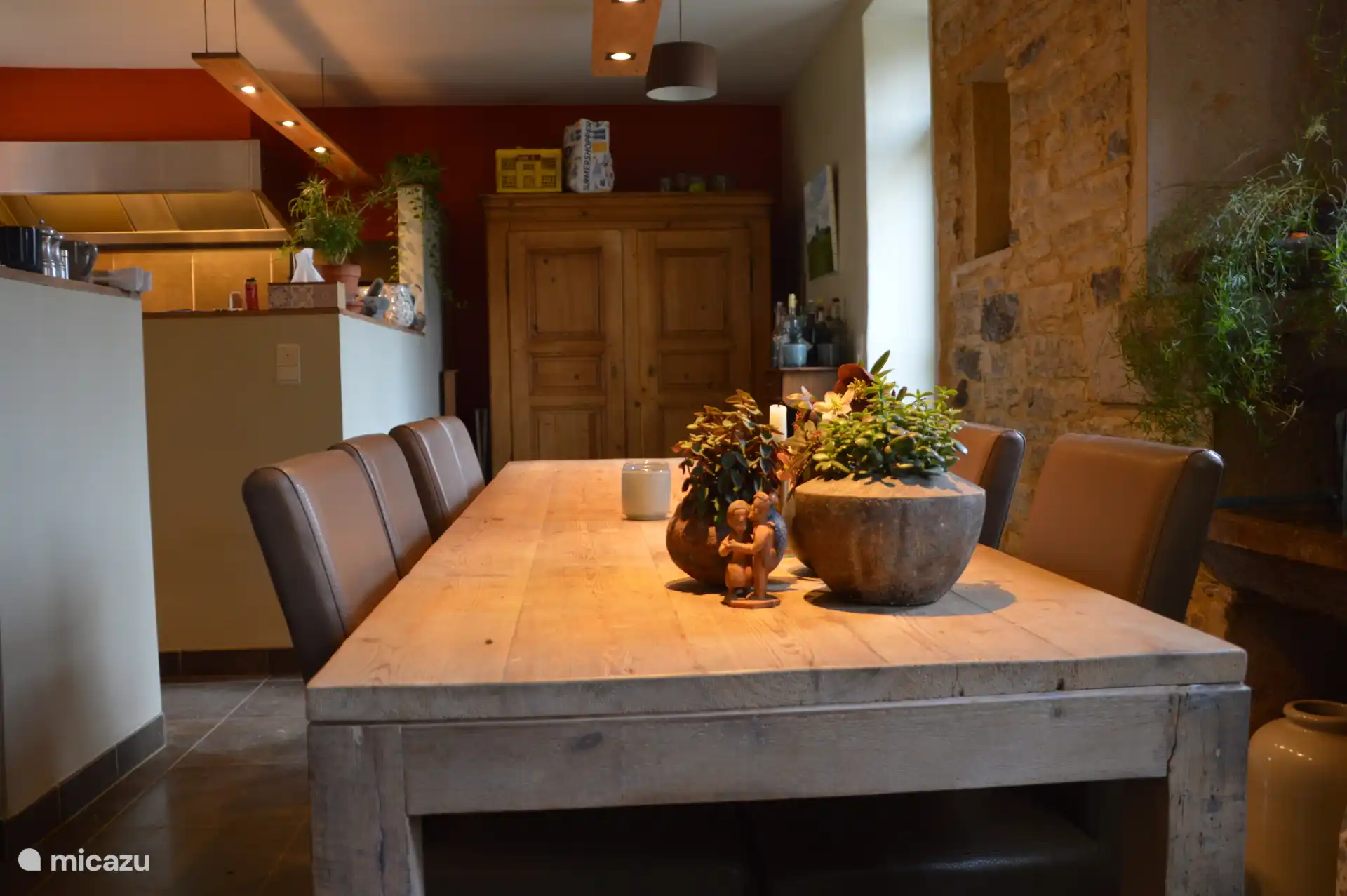 Living room with dining table for 10 people
