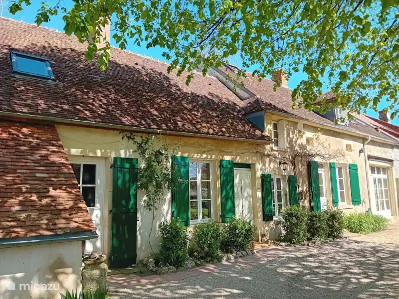 Maison des Coeurs Perdus | France, Bourgogne, Sainte-Colombe-des-Bois - Maison de vacances Maison des Coeurs Perdus | France, Bourgogne, Sainte-Colombe-des-Bois - Maison de vacances
