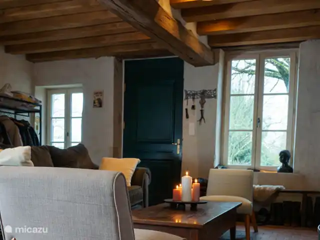 Maison des Coeurs Perdus huren in Frankrijk, Bourgogne, Sainte-Colombe-des-Bois - vakantiehuis hoofd ingang