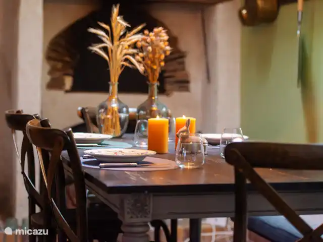 Maison des Coeurs Perdus huren in Frankrijk, Bourgogne, Sainte-Colombe-des-Bois - vakantiehuis extra ontbijttafel spelletjestafel