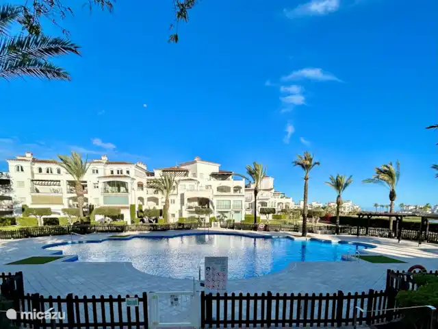 Casa To-r-relax en España, Costa Cálida, Torre Pacheco - casa vacacional Disfrute de las piscinas del complejo, con solo cruzar la calle.