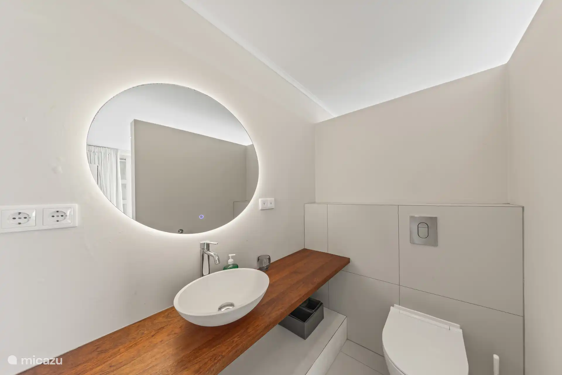 Ensuite Badezimmer Schlafzimmer 1.