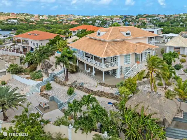 Villa Bella Vista - Brakkeput Abou | Curaçao, Banda Ariba (est), Brakkeput Abou - villa Faites l’expérience du luxe à l’état pur dans cette villa privée à couper le souffle, à seulement 5 minutes en voiture du quartier populaire de Jan Thiel.