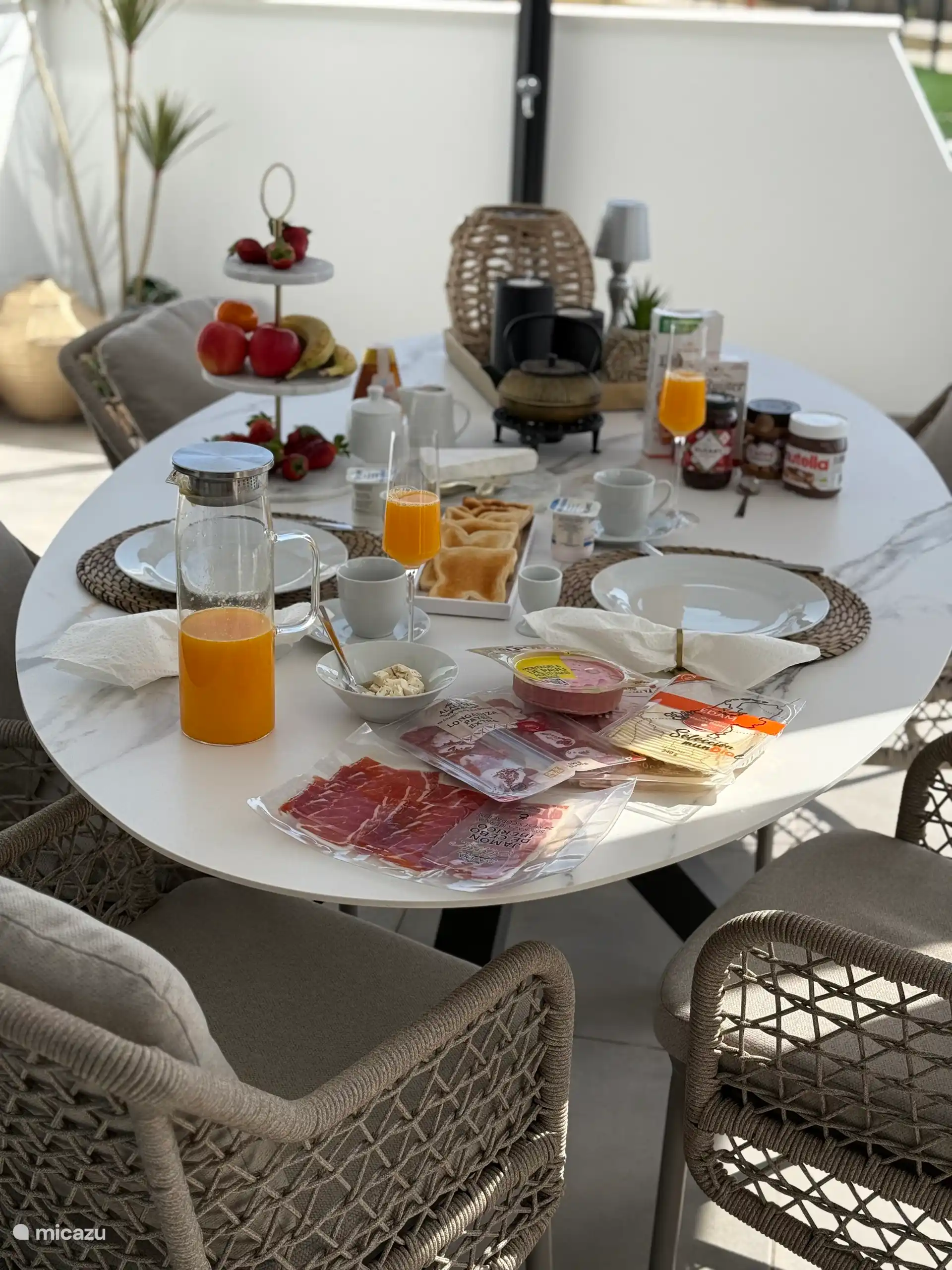 Salle à manger sur le porche