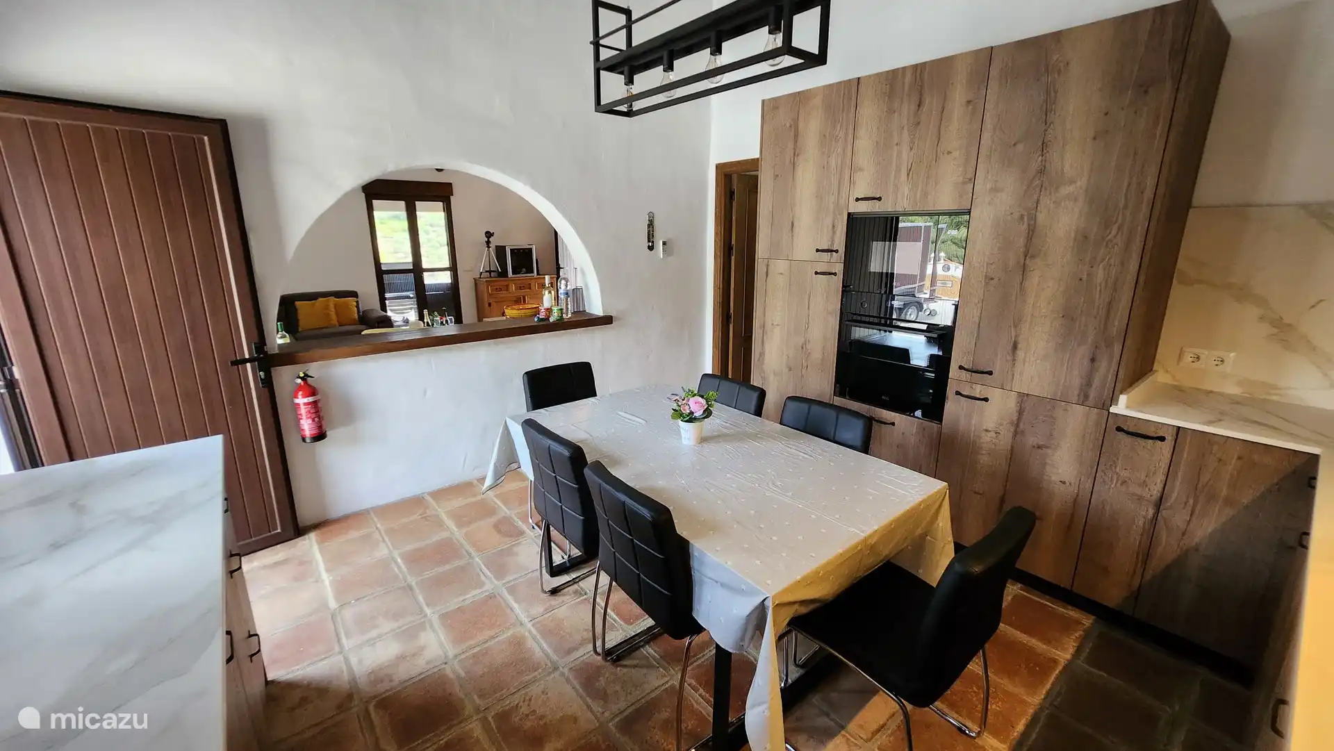 Mit Barbar zum Wohnzimmer hin