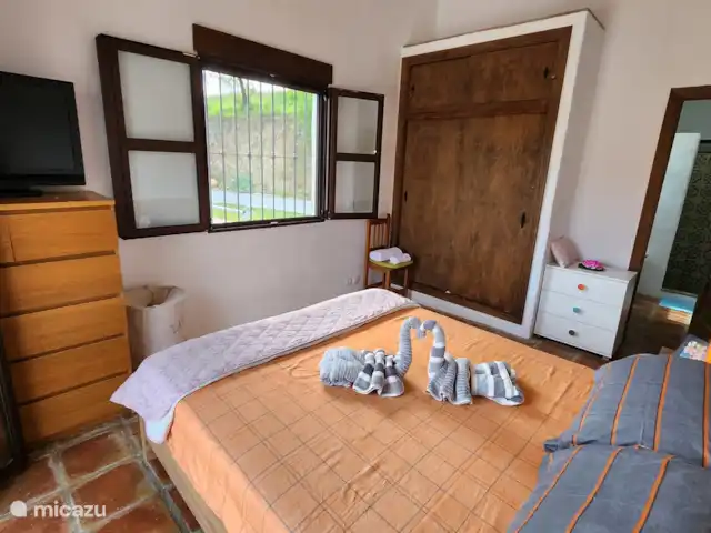 Cortijo Marleen midden in natuur huren in Spanje, Andalusië, Árchez - villa Slaapkamer 1