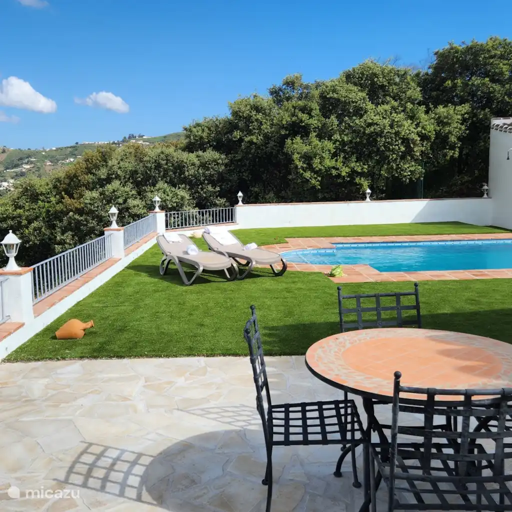 Cortijo Marleen Rust middenin Natuur