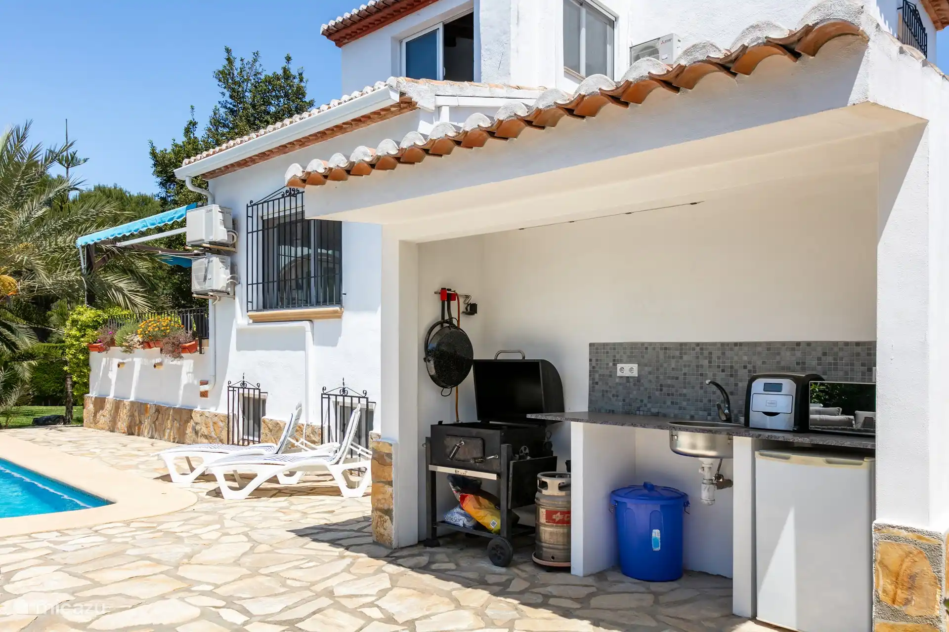 Grill und Außenküche 