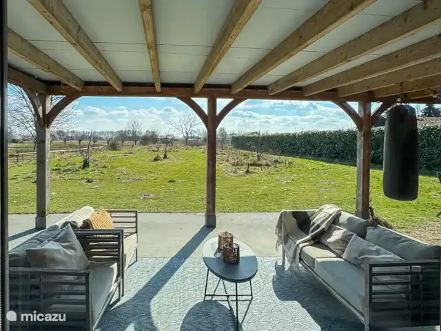 Séjour unique en pleine nature | Pays-Bas, Brabant-Septentrional, Made - ferme Véranda spacieuse