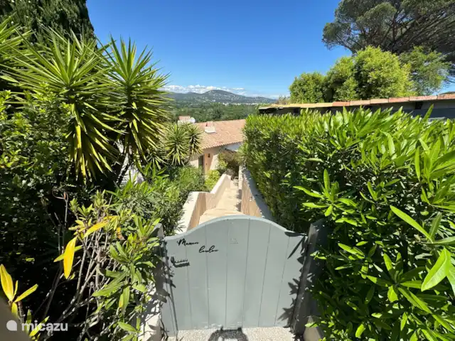 Location de Vacances France, Côte d'Azur, Cogolin, maison de vacances - Maison LouLou Entrée