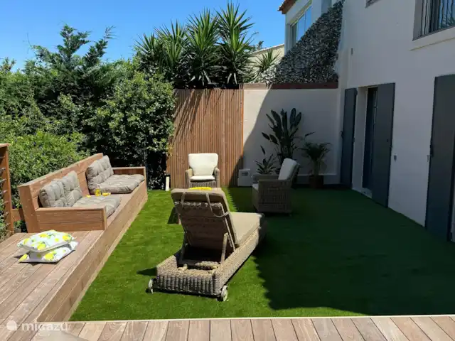 Location de Vacances France, Côte d'Azur, Cogolin, maison de vacances - Maison LouLou Espace salon extérieur