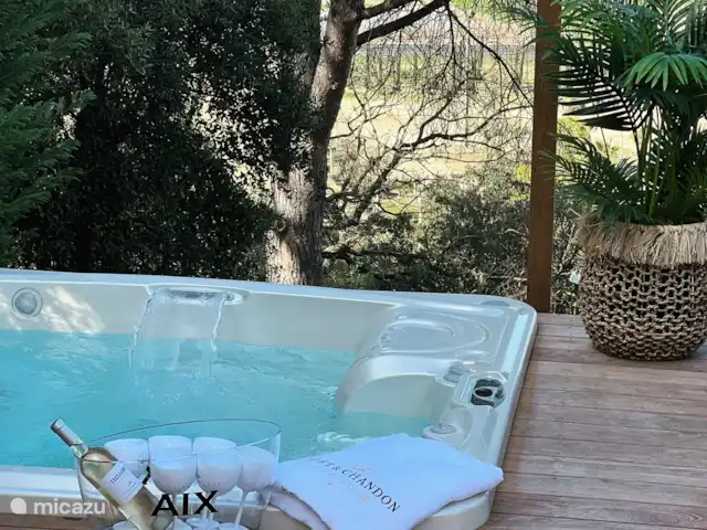 Location de Vacances France, Côte d'Azur, Cogolin, maison de vacances - Maison LouLou Jacuzzi privé