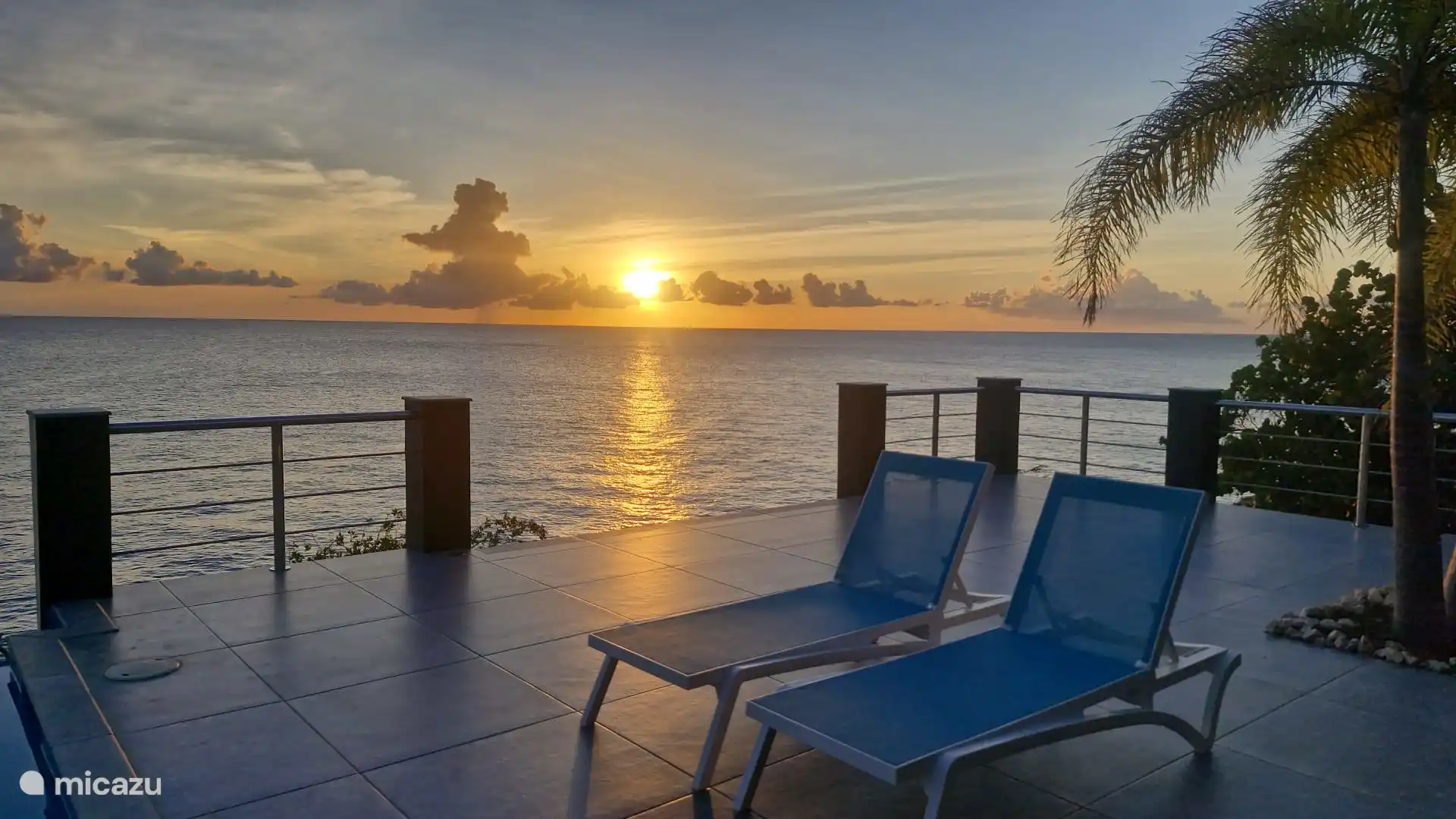 Genieße die schönsten Sonnenuntergänge von deiner Terrasse aus