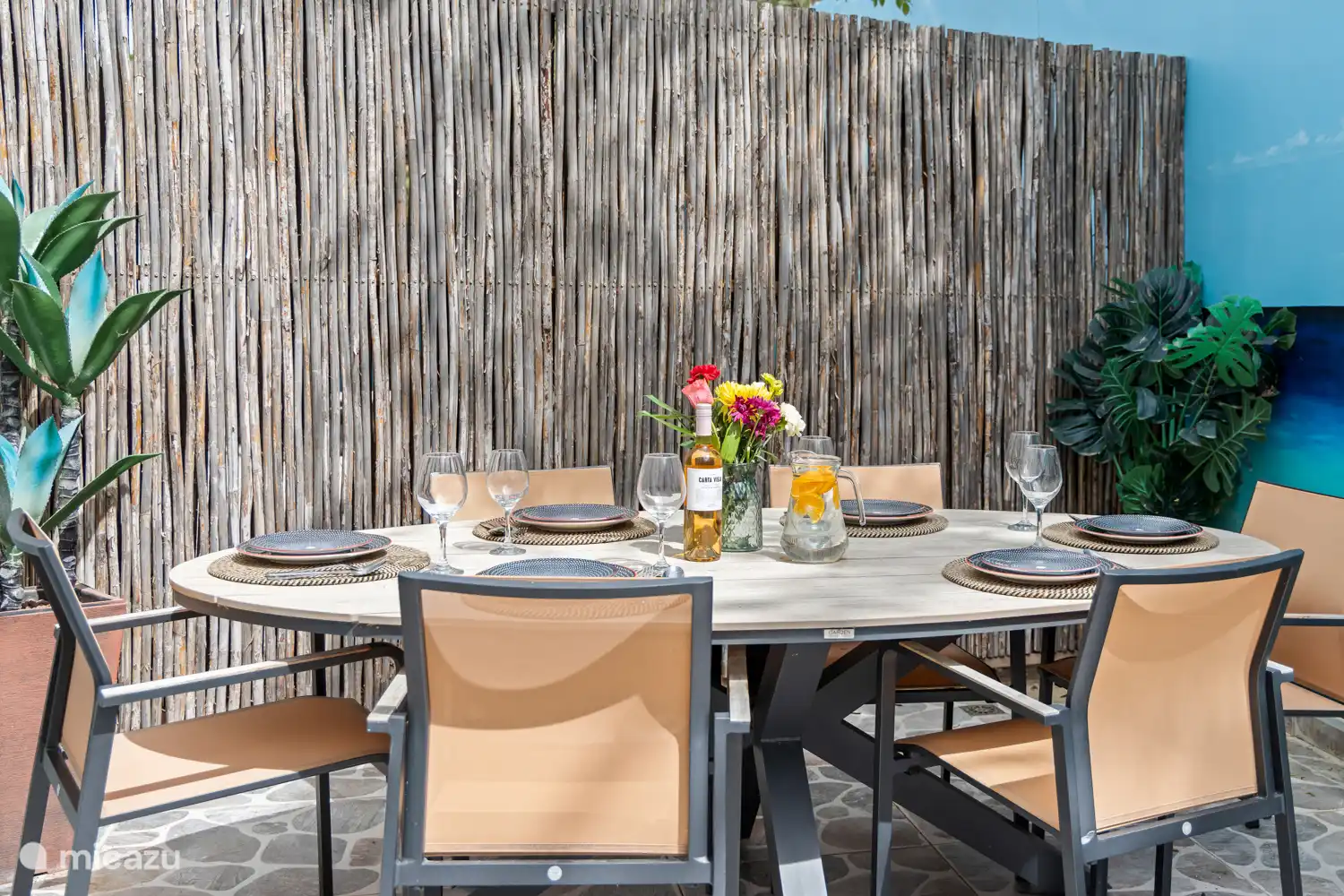 Cozy and stylish food together