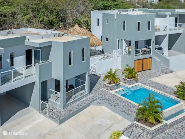 Casa Flamingo | Curaçao, Banda Abou (ouest), Big Mountain - maison mitoyenne Maison à gauche de la piscine