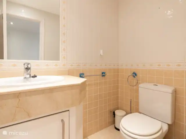 Location de Vacances Espagne, Costa del Sol, San Pedro de Alcántara, appartement - Jazmines - Appartement 4 chambres  Toilettes invités