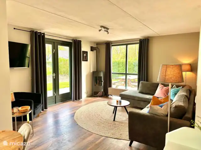 6p. Boshuis *Jacuzzi*De Groene Specht | Pays-Bas, Gueldre, Ewijk - maison de vacances salon avec canapé