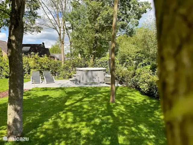 6p. Boshuis *Jacuzzi*De Groene Specht | Pays-Bas, Gueldre, Ewijk - maison de vacances Jardin