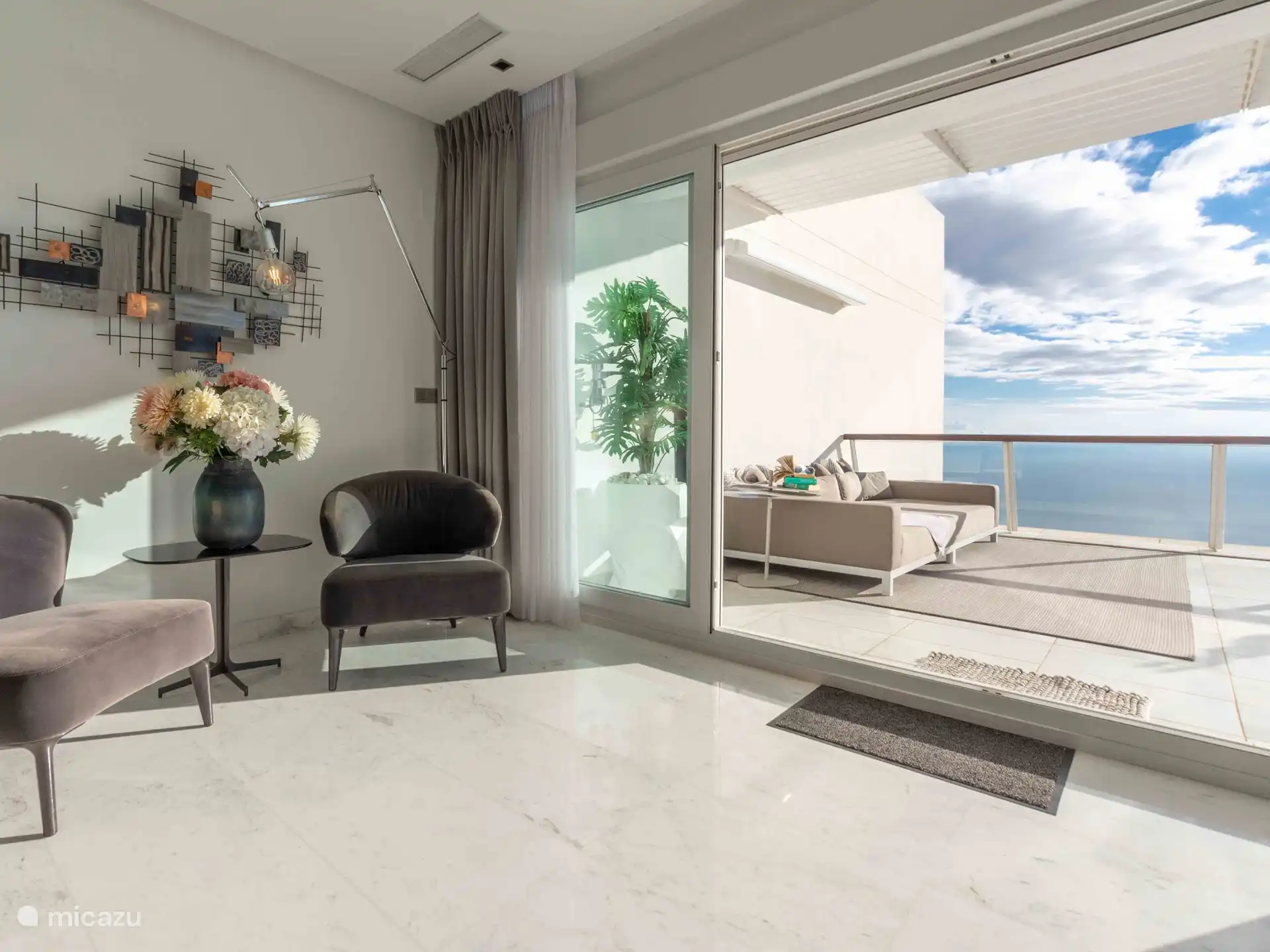 Panorama del Mar - Elegantes Wohnzimmer. 