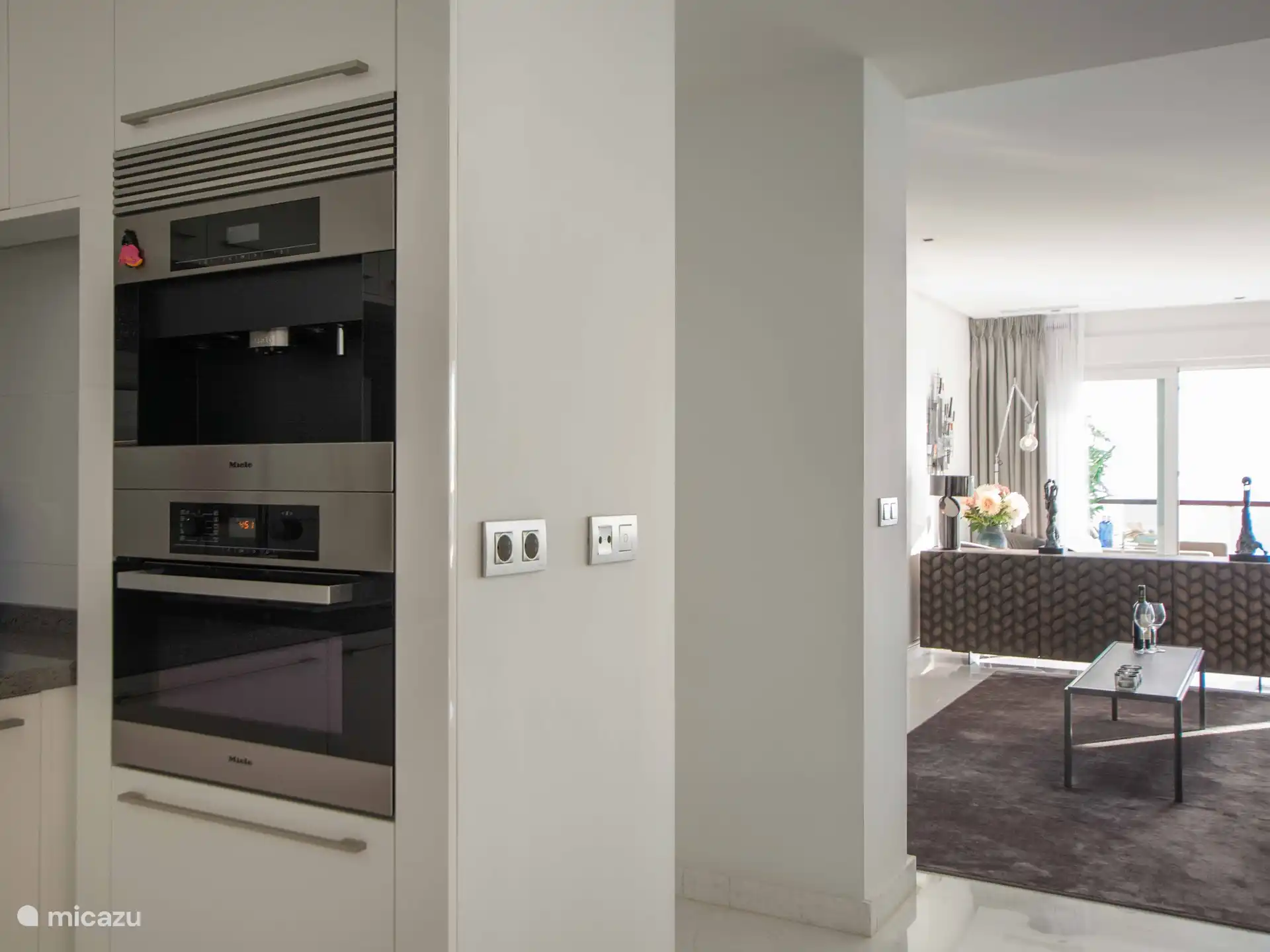 Panorama del Mar - Moderne keuken, volledig uitgerust met bar.