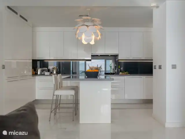 Panorama del Mar huren in Spanje, Costa Blanca, Altea - appartement Panorama del Mar - Moderne keuken met bar.