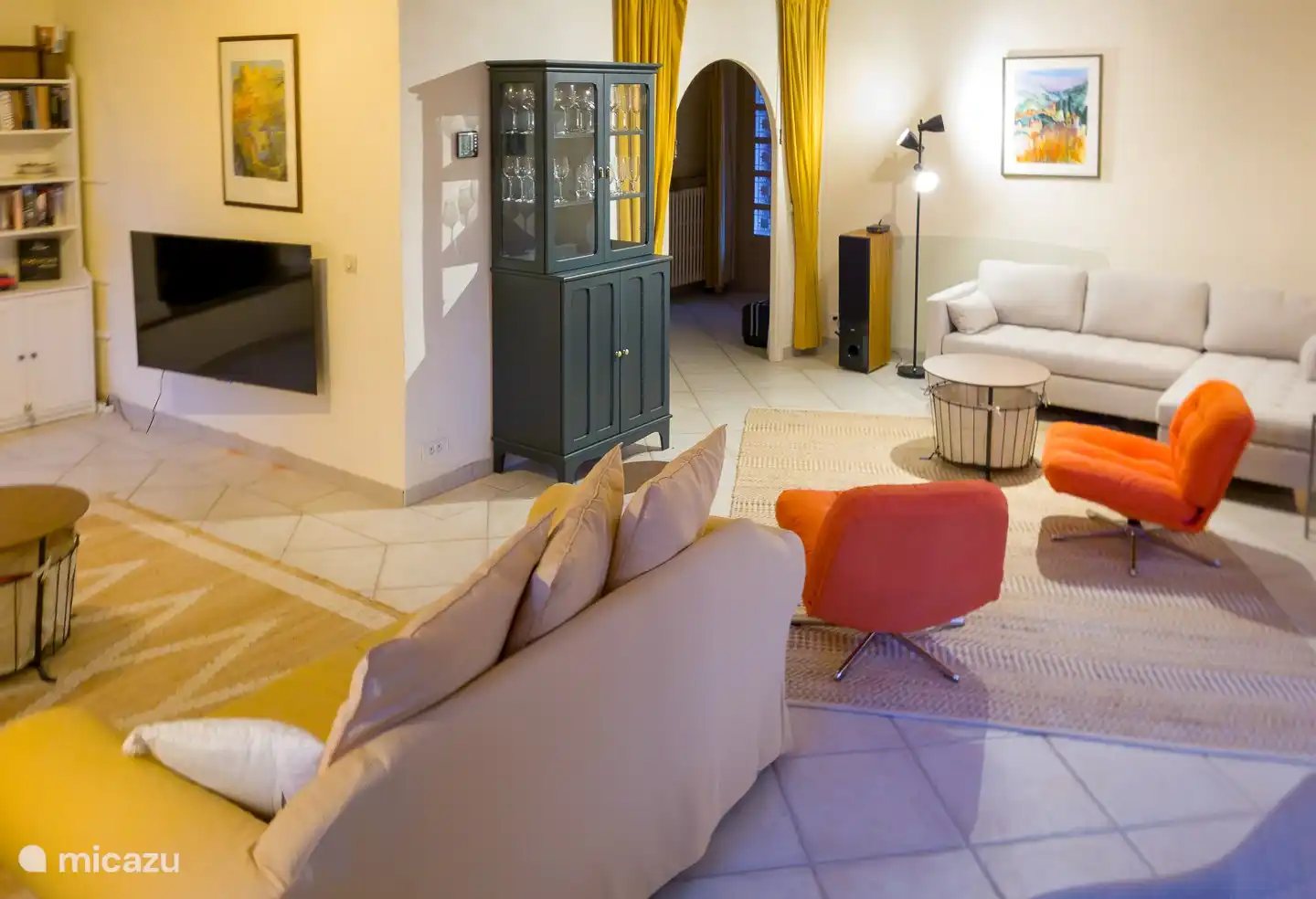 4k TV, bluetooth stereo and wine glass cabinet