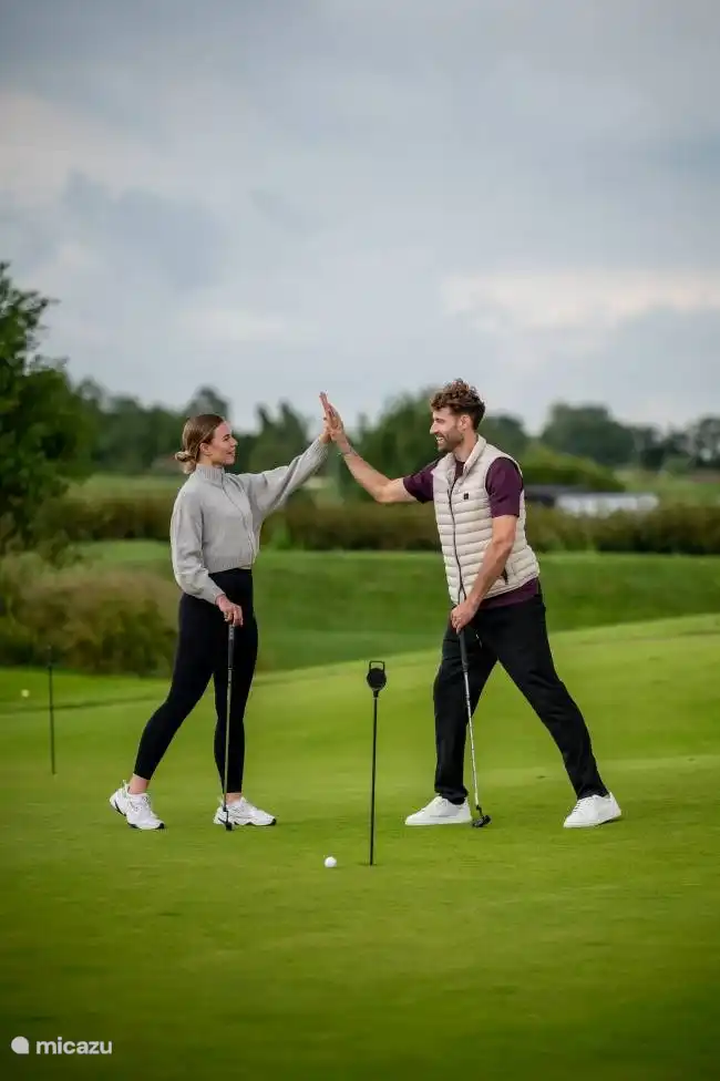 Golfen ist in Cunlhat möglich - 19 Minuten von unserem Haus entfernt
9 Löcher 75-240 m