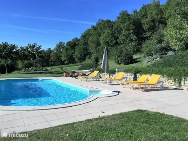 Margarita en Francia, Lot,  Salviac - casa vacacional La piscina