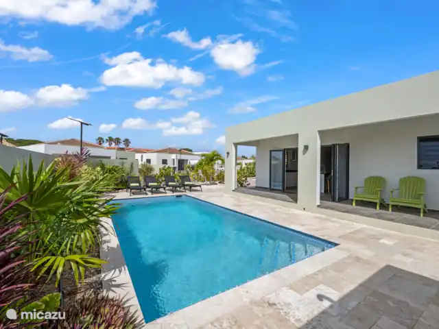 Villa Amber con piscina privada  en Curazao, Curazao Centro, Willemstad - villa Piscina y hamacas