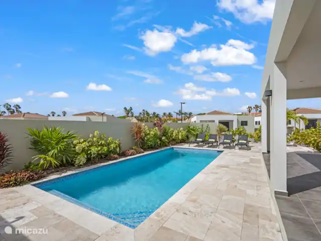 Villa Amber con piscina privada  en Curazao, Curazao Centro, Willemstad - villa Piscina y hamacas