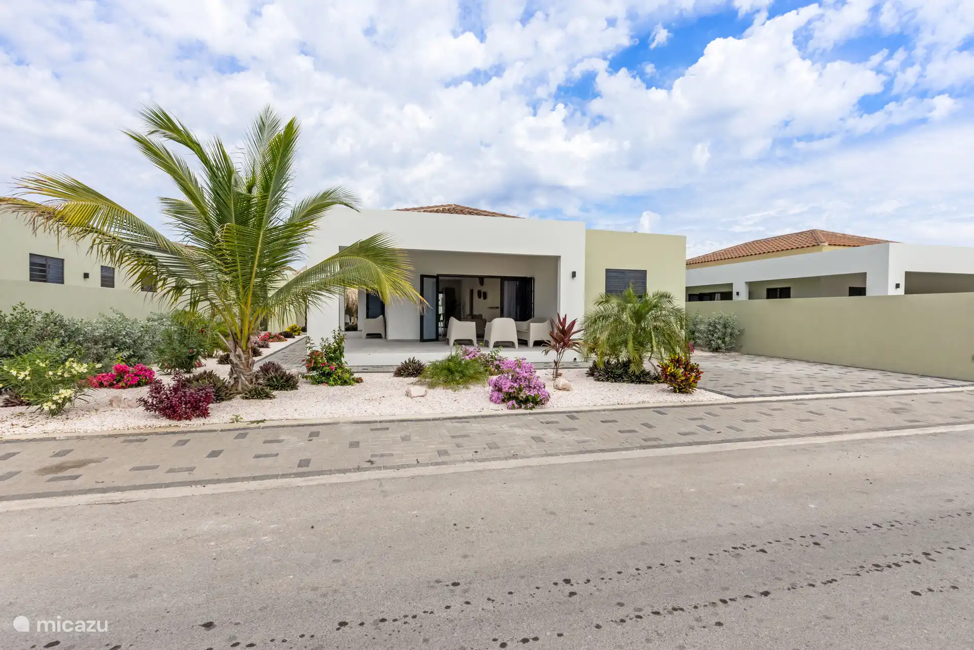 Vorderseite der Villa 