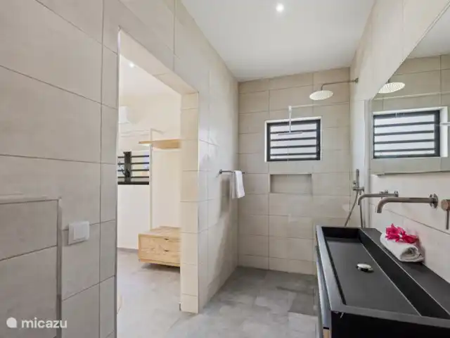 Villa Infinity Blue avec piscine privée | Curaçao, Curaçao-Centre, Willemstad - villa Salle de bain attenante