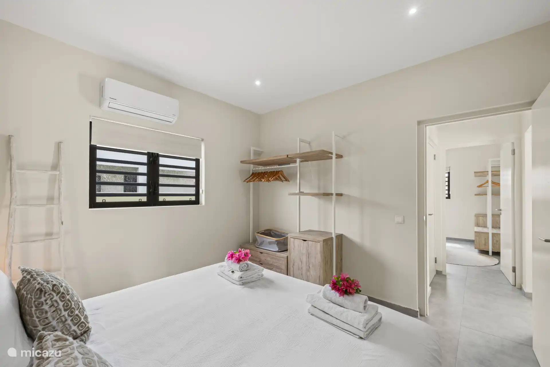 Mittleres Schlafzimmer 