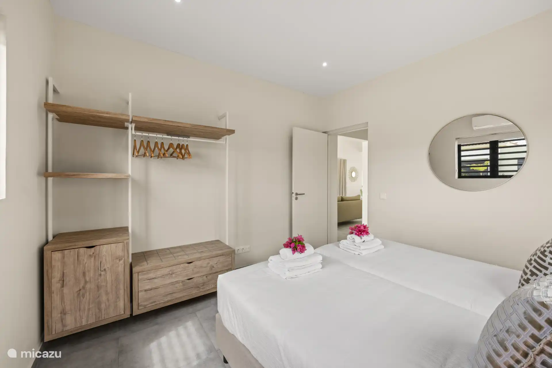 Mittleres Schlafzimmer