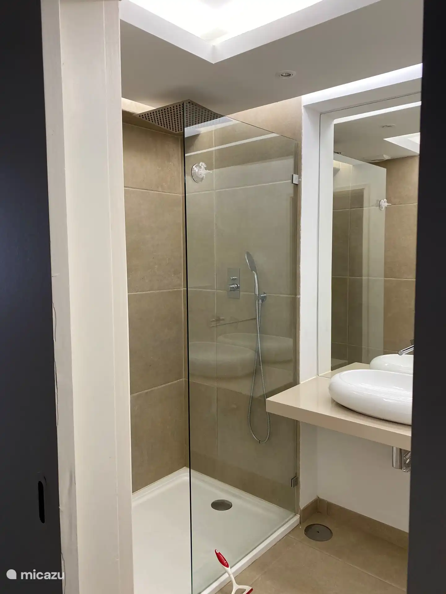 Badezimmer 2 im Erdgeschoss