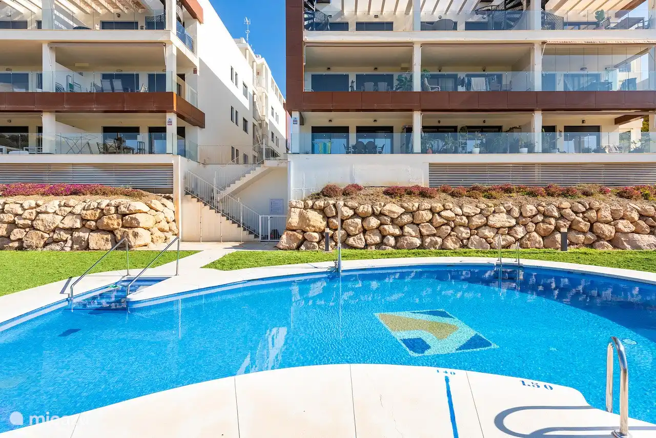 Bonita piscina. Relajar