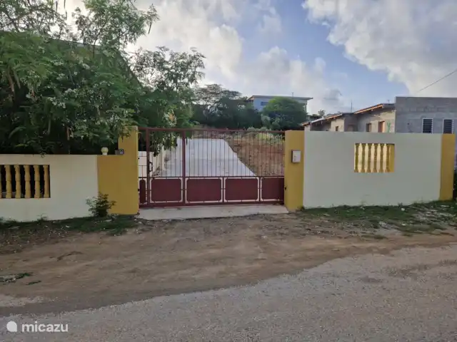 Casa Andries Montanja Rey | Curaçao, Banda Ariba (est), Montan'i Rei - villa Portail d’entrée